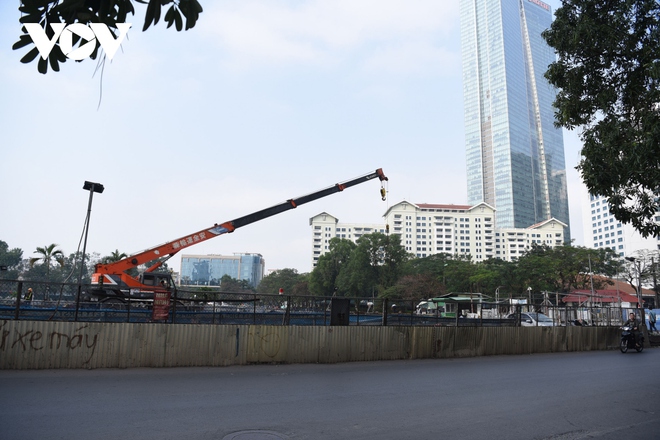 Cận cảnh khu vực hàng rào Vườn thú Hà Nội dự định tháo dỡ - Ảnh 10.