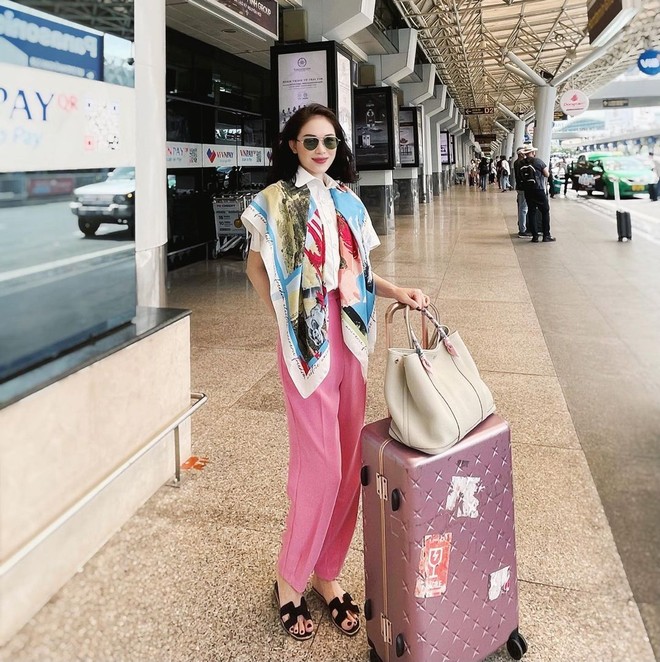 Hội d&acirc;u h&agrave;o m&ocirc;n tiết lộ 4 chi&ecirc;u diện &aacute;o sơ mi s&agrave;nh điệu - Ảnh 10.