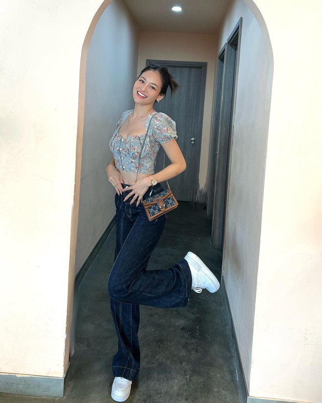 Style ngo&agrave;i đời cực thời thượng của nữ ch&iacute;nh Đừng n&oacute;i khi y&ecirc;u - Ảnh 6.