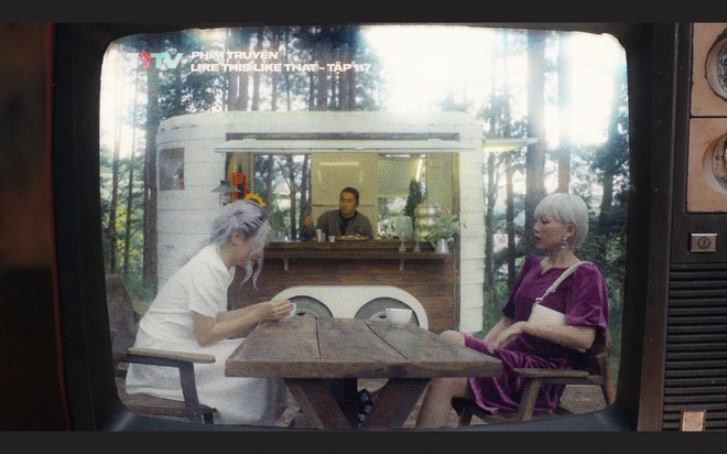 T&oacute;c Ti&ecirc;n ho&aacute; &ldquo;qu&yacute; b&agrave; t&agrave;i phiệt&rdquo; trong teaser MV &ldquo;Like This Like That&rdquo; - Ảnh 2.