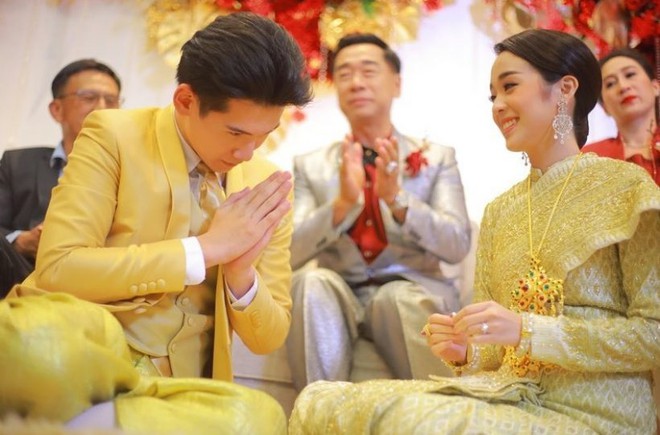 Nam diễn vi&ecirc;n phim boylove Th&aacute;i g&acirc;y sốc khi giấu nhẹm chuyện c&oacute; vợ con, phản ứng của c&ocirc;ng ch&uacute;ng thế n&agrave;o? - Ảnh 6.