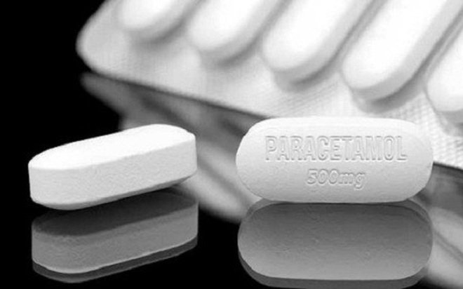 Uống liên tục 15 viên Paracetamol vì đau đầu, nam thanh niên bị ngộ độc - Ảnh 1.