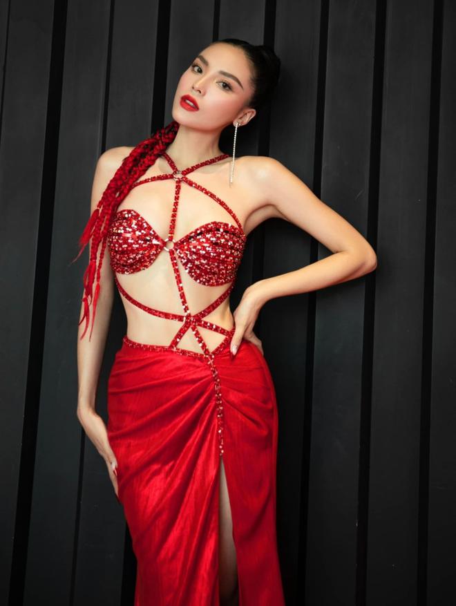 Phong c&aacute;ch ăn mặc ng&agrave;y c&agrave;ng gợi cảm của Hoa hậu Kỳ Duy&ecirc;n - Ảnh 11.