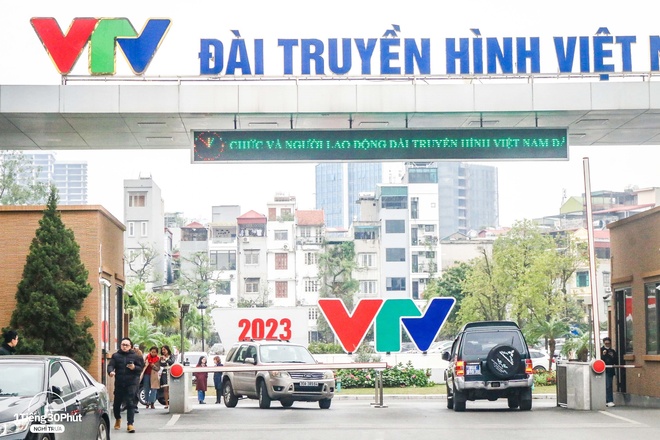Hai con ngõ giờ trưa tấp nập ở gần Đài Truyền hình Việt Nam, đi ăn trưa khả năng gặp người nổi tiếng rất cao - Ảnh 5.