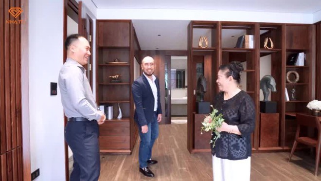 Kh&aacute;m ph&aacute; biệt thự 80 tỷ rộng gần 600m2 tại Ecopark, con trai mua b&aacute;o hiếu mẹ gi&agrave; - Ảnh 9.