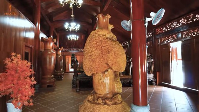 Biệt phủ 15ha đầy đồ gỗ hiếm của đại gia ch&acirc;n đất B&igrave;nh Dương, lương người chăm vườn 2 tỷ/th&aacute;ng - Ảnh 3.