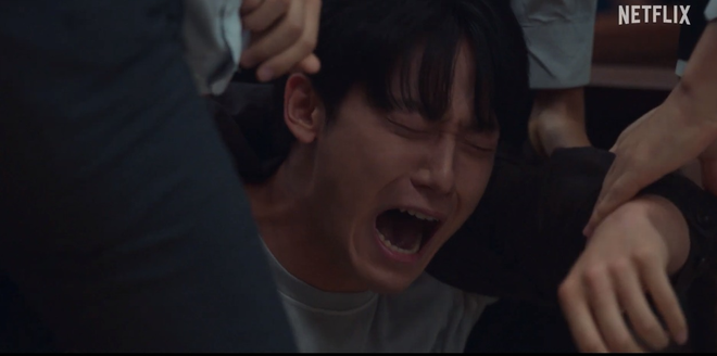 The Glory 2 tung trailer chính thức: Song Hye Kyo khoe sẹo với chồng ác nữ, cuồng nộ đòi luộc kẻ thù khi cơ ngơi bị phá hủy - Ảnh 13.