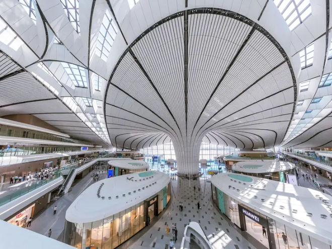 Cận cảnh siêu sân bay sao biển trị giá 63 tỷ USD ở Trung Quốc - Ảnh 5.