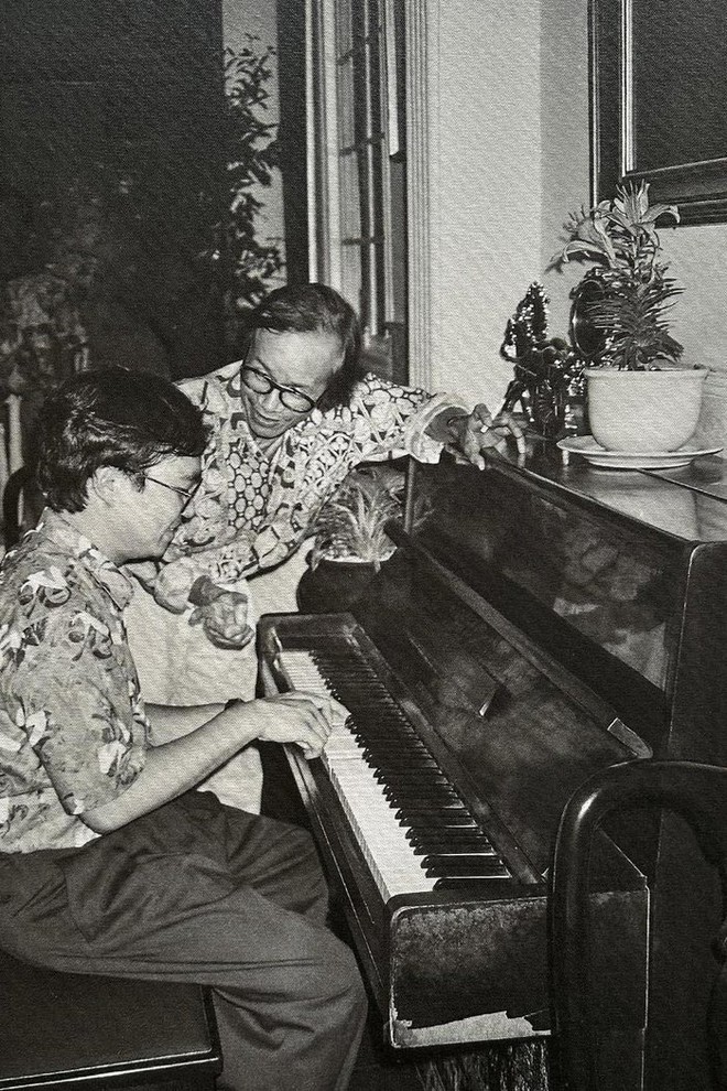 Những khoảnh khắc đời thường của nhạc sĩ Trịnh Công Sơn lần đầu được công bố - Ảnh 8.