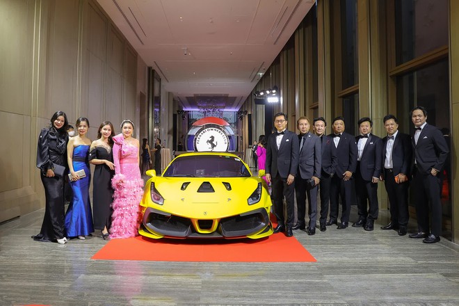 Tôi vừa tự bỏ 4 triệu bay sang Thái xem giới đại gia offline siêu xe: LaFerrari hơn 230 tỷ lộ diện, cả căn hầm kín Ferrari - Ảnh 37.