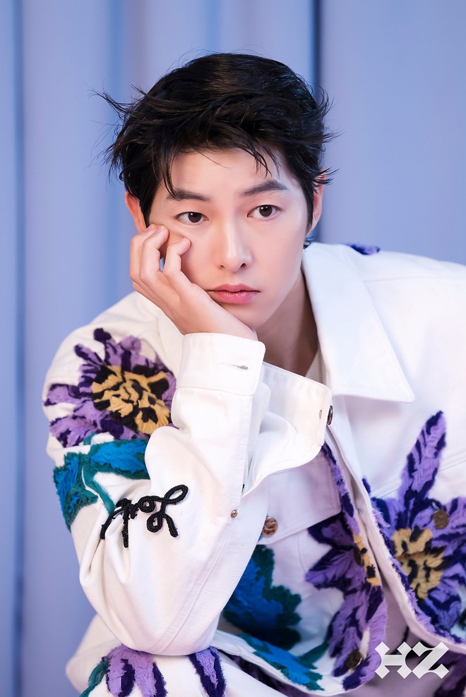 Bố bỉm sữa Song Joong Ki lột xác khi diện crop top, nhưng mọi sự chú ý lại đổ dồn vào dấu vết lão hoá - Ảnh 10.