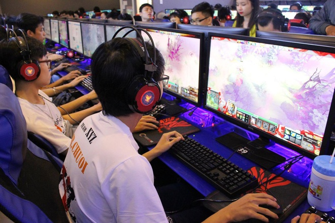 Cứ 10 người Việt th&igrave; c&oacute; 2 người chơi game Esports - Ảnh 1.