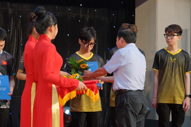 GAM v&agrave; một loạt t&ecirc;n tuổi Esports được phong đẳng cấp VĐV Kiện tướng - Ảnh 2.