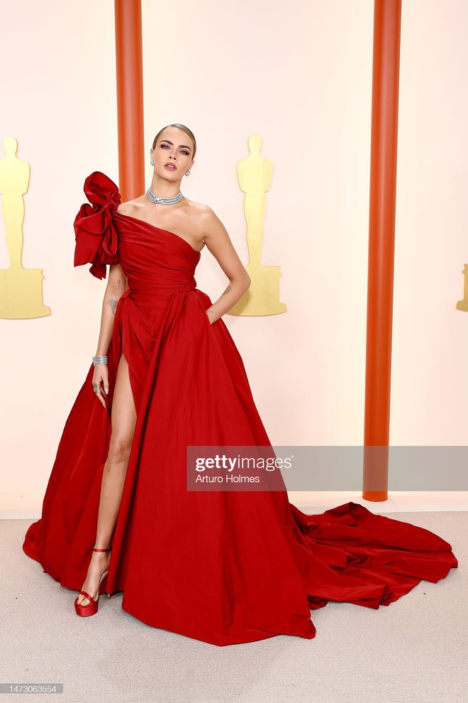 Mỹ nhân Oscar qua ống kính hung thần: Phạm Băng Băng - Lady Gaga lồ lộ khuyết điểm, thót tim vì Miêu nữ suýt hớ hênh - Ảnh 9.