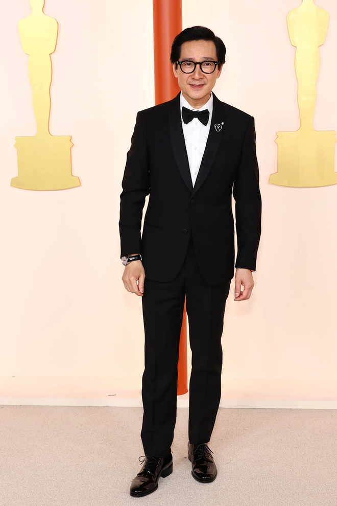 Thảm đỏ Oscar 2023: Phạm Băng Băng lộng lẫy như b&agrave; ho&agrave;ng, 2 ng&ocirc;i sao gốc &Aacute; hội ngộ - Ảnh 6.