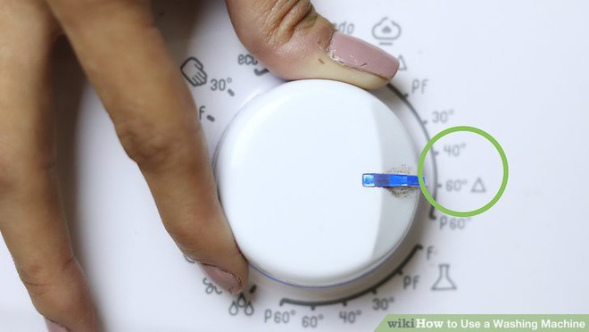 6 mẹo hay gi&uacute;p quần &aacute;o vẫn nhanh kh&ocirc; v&agrave; thơm tho như thường d&ugrave; trời kh&ocirc;ng c&oacute; nắng - Ảnh 2.