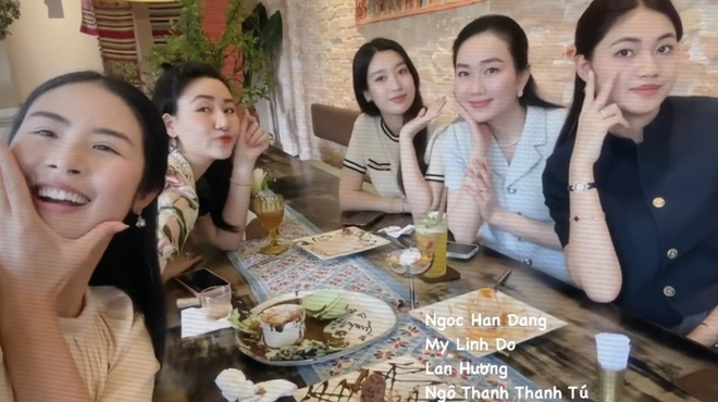 Đỗ Mỹ Linh và dàn người đẹp tụ họp mừng sinh nhật Hoa hậu Ngọc Hân - Ảnh 2.