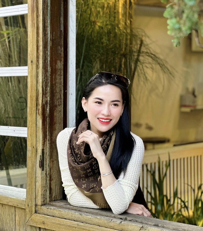 B&aacute;n h&agrave;ng online: Loạt doanh số khủng đến bất ngờ - Ảnh 1.