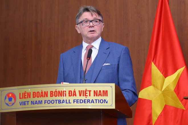 SEA Games chỉ là giải trẻ, nhưng vẫn cần thiết với bóng đá Việt Nam, ĐTVN và HLV Troussier - Ảnh 1.