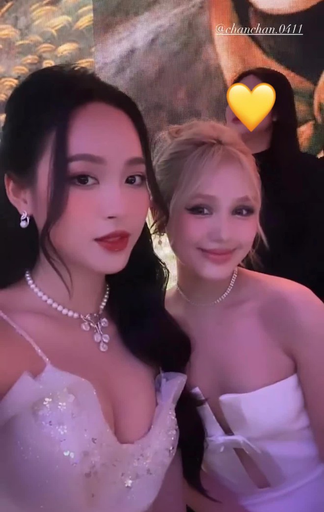 So kè nhan sắc Xoài Non với Á hậu 1 Hoa hậu Việt Nam, ai vượt trội hơn? - Ảnh 1. So kè nhan sắc Xoài Non với Á hậu 1 Hoa hậu Việt Nam, ai vượt trội hơn? - Ảnh 1.