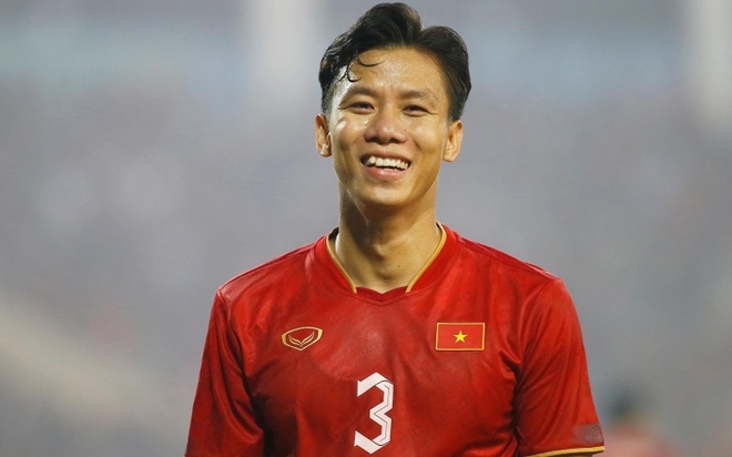 HLV Troussier công bố danh sách đội tuyển Việt Nam lần đầu tiên - Ảnh 1.