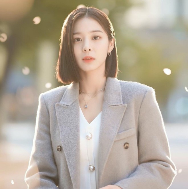 Tạo hình khác biệt trong phim mới của mỹ nhân A Business Proposal: Xinh đẹp thuần khiết còn gợi nhắc Son Ye Jin? - Ảnh 1.