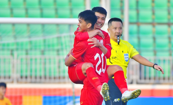 Thắng sốc U20 Australia, U20 Việt Nam được AFC khen ngợi - Ảnh 1.