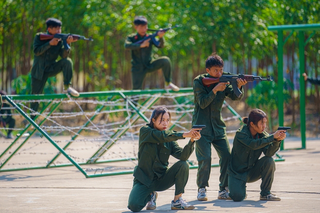 Cận cảnh một ngày huấn luyện đặc biệt của sinh viên ngành công an - Ảnh 7.