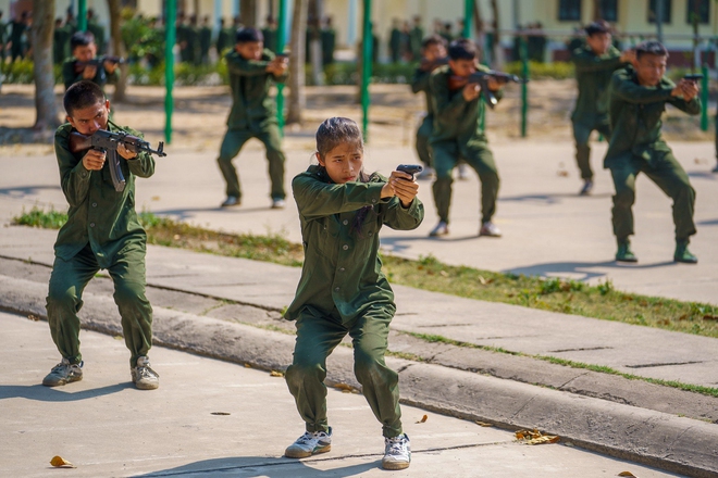 Cận cảnh một ngày huấn luyện đặc biệt của sinh viên ngành công an - Ảnh 10.