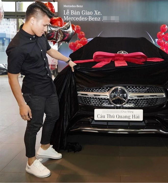 Chu Thanh Huyền phản pháo cực đỉnh khi bị nói bám người yêu giàu, dùng xe Mercedes của Quang Hải - Ảnh 1.