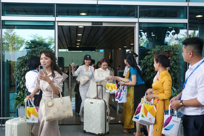 Nối lại đường bay trực tiếp đầu tiên đưa du khách từ Nhật Bản đến Đà Nẵng - Ảnh 3.