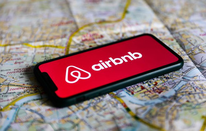 Vì sao doanh thu từ dịch vụ cho thuê nhà riêng Airbnb sụt giảm nghiêm trọng dù nhu cầu du lịch tăng cao? - Ảnh 1.