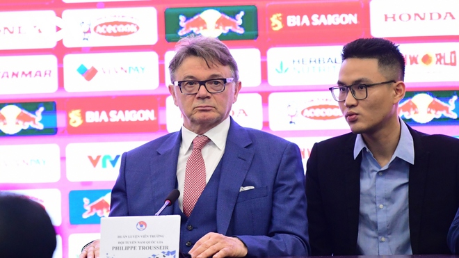 HLV Troussier bất ngờ gửi lời thỉnh cầu tới các đội bóng ở V-League - Ảnh 1.