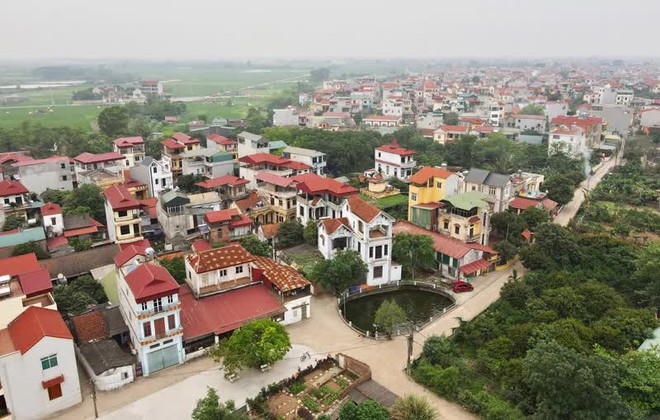 Quyết định bán căn nhà 20 tỷ về quê sống bình yên, lập trình viên trẻ vừa đặt chân đến nhà đã hối hận: Lý tưởng lúc nào cũng màu hồng nhưng hiện thực thì rất sốc - Ảnh 3.