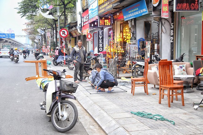 Thanh Xu&acirc;n (H&agrave; Nội): Lấn chiếm vỉa h&egrave; như chưa hề c&oacute; chiến dịch - Ảnh 9.