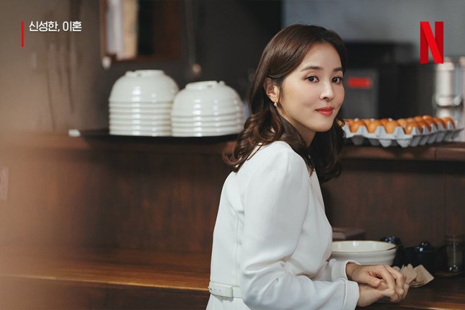 Phim H&agrave;n mới l&ecirc;n s&oacute;ng đ&atilde; ph&aacute; kỷ lục bao năm kh&ocirc;ng thể x&ocirc; đổ của đ&agrave;i JTBC, bom tấn 2023 đ&acirc;y rồi! - Ảnh 4.