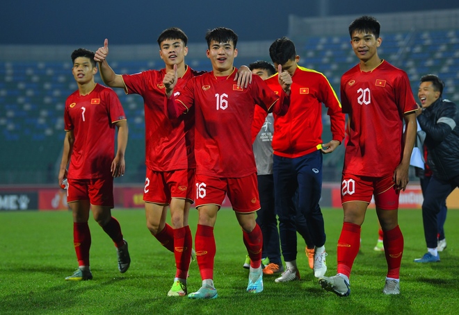 Thắng kịch tính U20 Qatar, U20 Việt Nam vỡ òa cảm xúc - Ảnh 13.