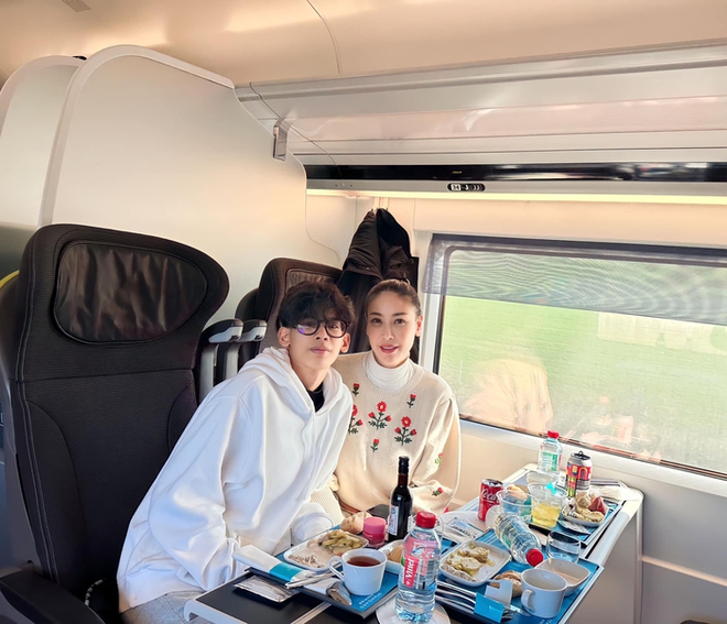 Con trai H&agrave; Kiều Anh c&oacute; chiều cao vượt trội, du học Anh khi mới 14 tuổi - Ảnh 2.