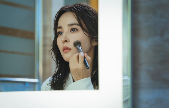 Nữ chính phim Hàn có tỷ suất người xem đỉnh nhất tuần qua: Hơn 20 năm làm nghề nhưng nhan sắc không đổi - Ảnh 7.