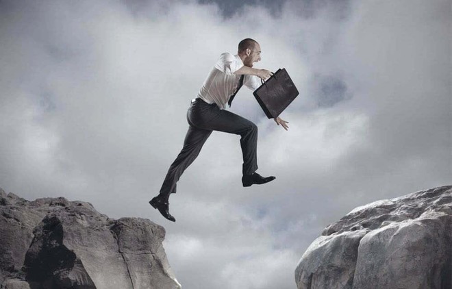 Đ&acirc;u l&agrave; điều kh&ocirc;ng thể thiếu trong cuộc sống? Nh&agrave; b&aacute;o 82 tuổi trả lời thấm th&iacute;a: Tiền v&agrave; Dũng kh&iacute;! - Ảnh 2.