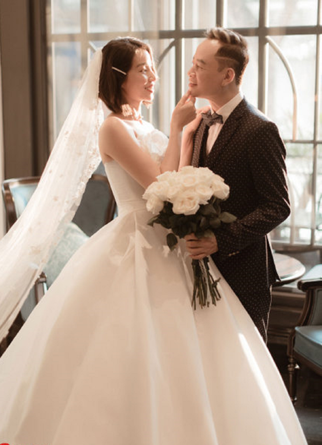 Loạt ảnh cưới lãng mạn, ngọt ngào của Tùng Dương và người vợ thứ 4 - Ảnh 6.