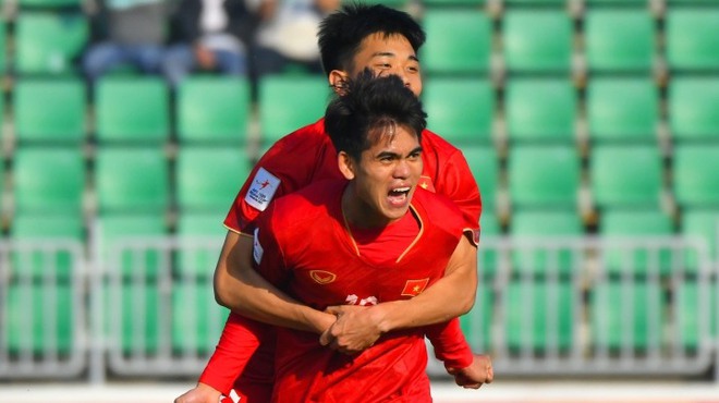Cổ động viên châu Á chỉ trích trọng tài, tiếc cho U20 Việt Nam - Ảnh 1.
