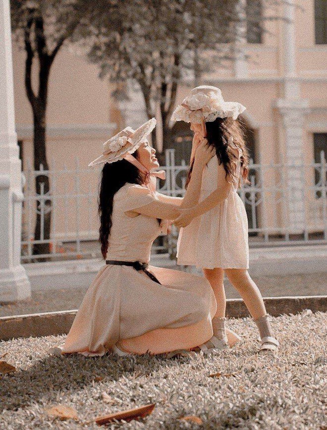 Con g&aacute;i 5 tuổi của Yeye Nhật Hạ lần đầu lộ diện, xinh xắn như thi&ecirc;n thần - Ảnh 6.