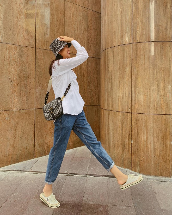 4 kiểu quần jeans chiếm sóng phong cách của các mỹ nhân Việt - Ảnh 6.