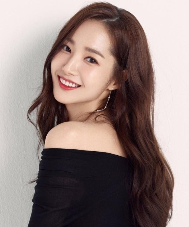 Park Min Young nhận phim mới giữa lúc bị cấm xuất cảnh, netizen chê: Vẫn một màu lại còn ham đóng với phi công trẻ - Ảnh 4.