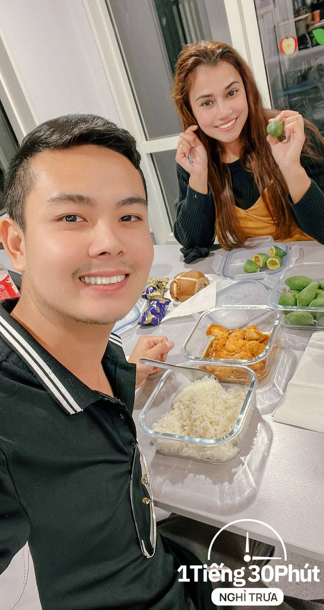 Ngỡ ngàng với văn hóa chia sẻ đồ ăn trưa cá nhân với cả công ty và cứ làm 3 tiếng là được phép nghỉ 30 phút - Ảnh 8.