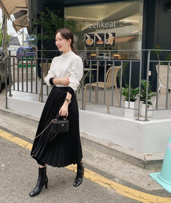 10 c&aacute;ch mặc ch&acirc;n v&aacute;y xếp ly trẻ trung v&agrave; thanh lịch - Ảnh 9.