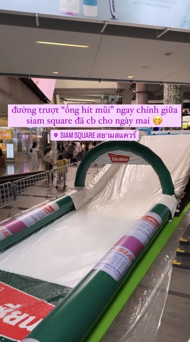 Du khách Việt "rần rần" trước ngày Songkran 2023: tranh thủ gom súng nước, hào hứng trượt thảm khu Siam - Ảnh 8.