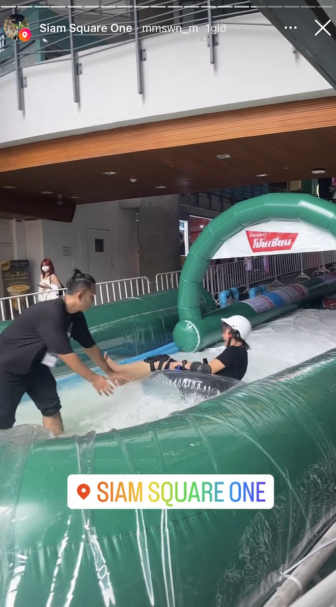 Du khách Việt "rần rần" trước ngày Songkran 2023: tranh thủ gom súng nước, hào hứng trượt thảm khu Siam - Ảnh 7.