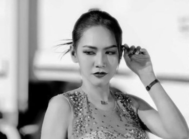 H&igrave;nh ảnh từ tang lễ nữ ca sĩ qua đời do ng&atilde; xuống bể bơi, x&oacute;t xa trước lời nhắn cuối c&ugrave;ng của mẹ d&agrave;nh cho con g&aacute;i - Ảnh 2.